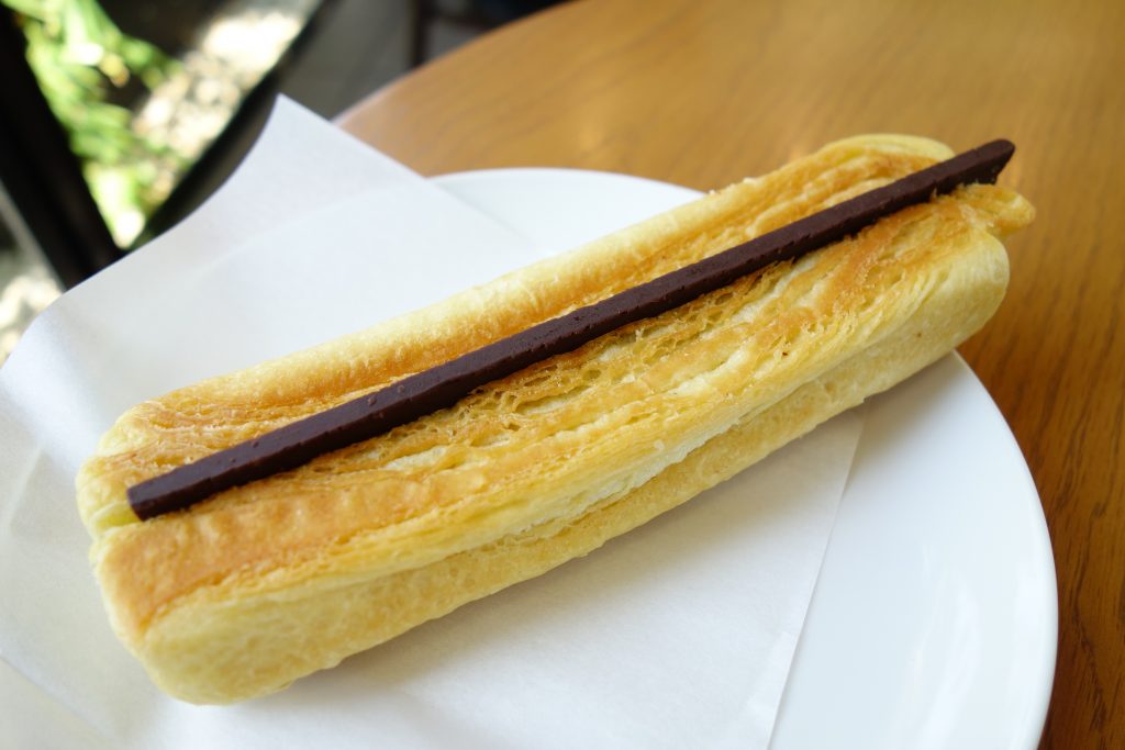 デニッシュスティック チョコレート
